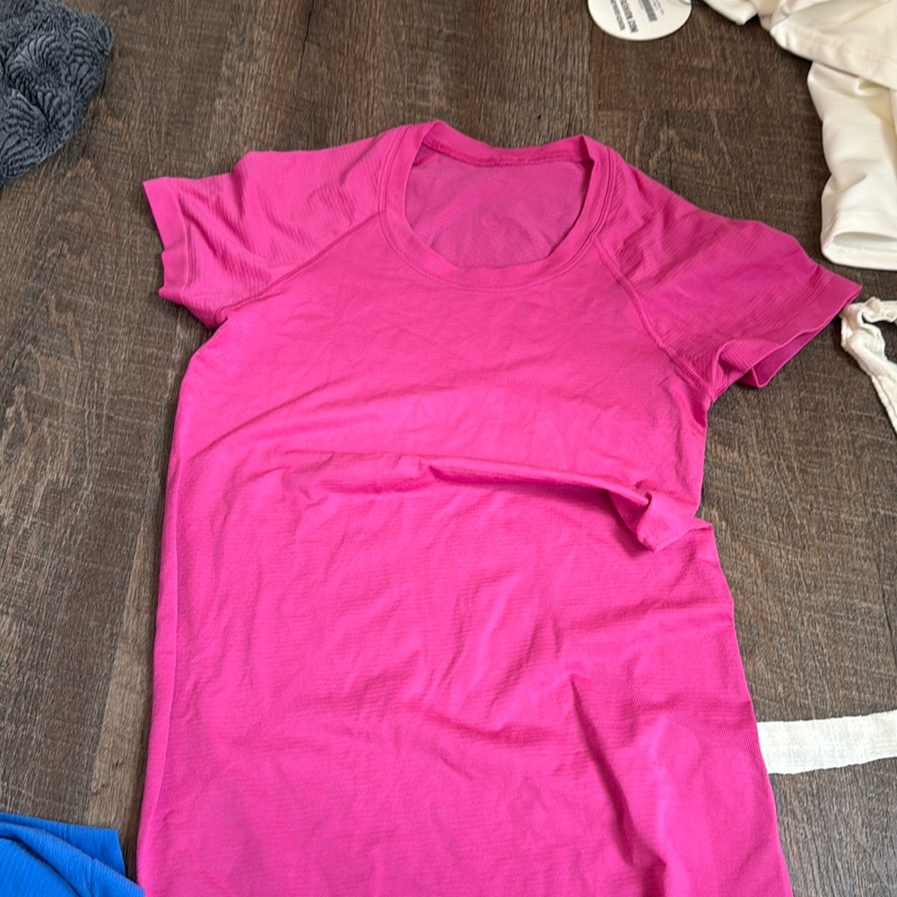 Pink swiftly tech